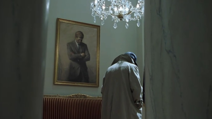 Nightcrawler and JFK in the White House in 'X2' (2003)